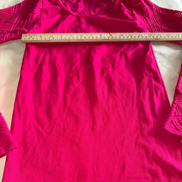 Fabletics Women Shirt Top Pink Stretchy Cut Out Athletic Under Scrub Small - Picture 6 of 12